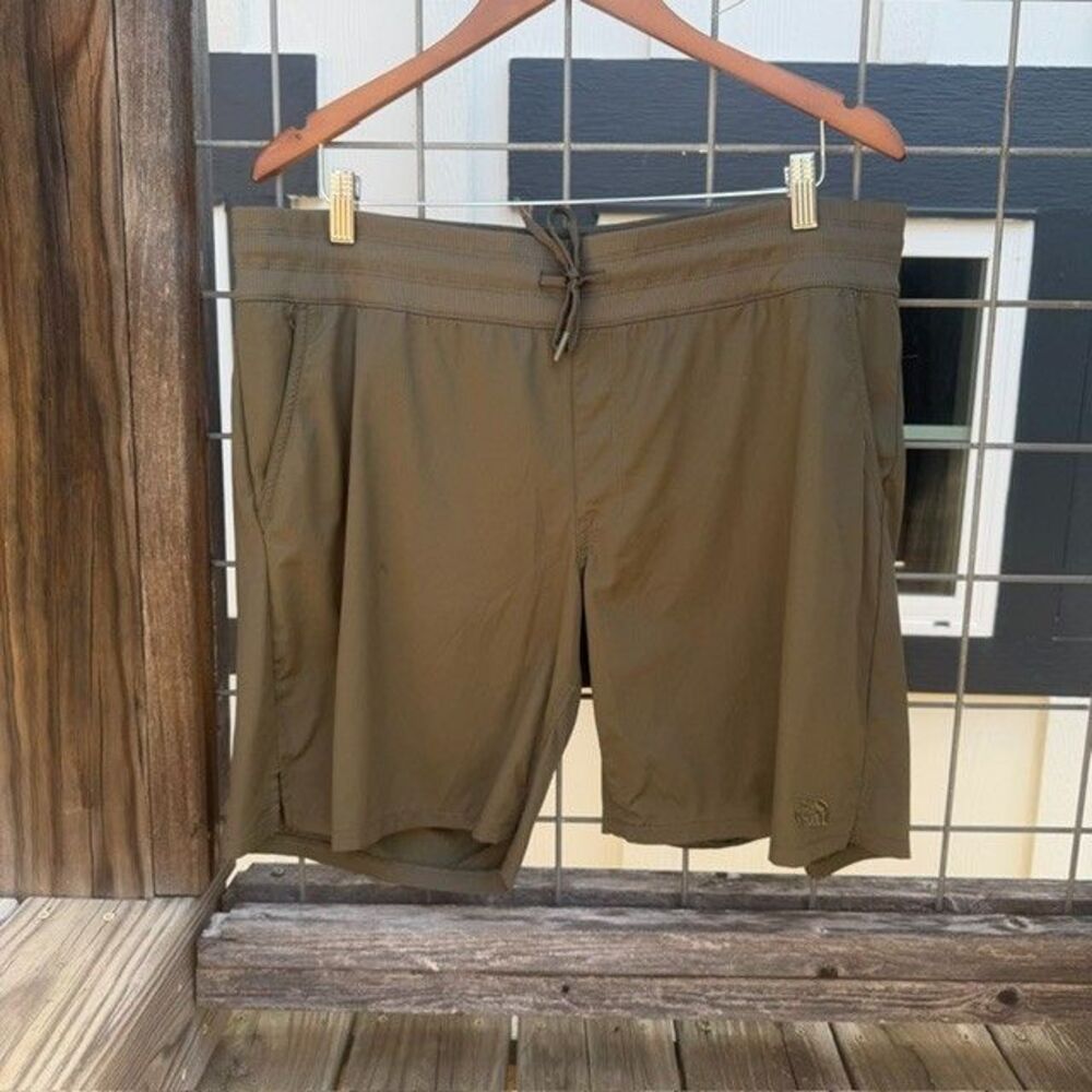 The North Face Aphrodite Motion Bermuda Shorts Women’s Size XL Olive Green